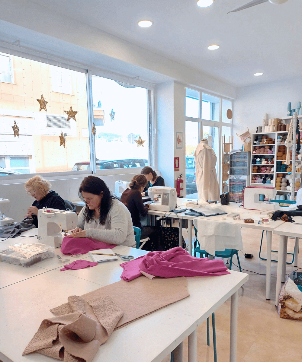 live sewing classes and workshops